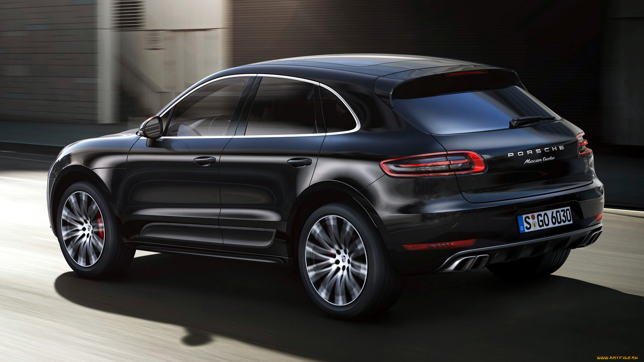 Какая машина у макана. Porsche кроссовер Macan. Porsche Macan Turbo s 2022. Порше Макан турбо 2015. Porsche Macan 2014 мотор.